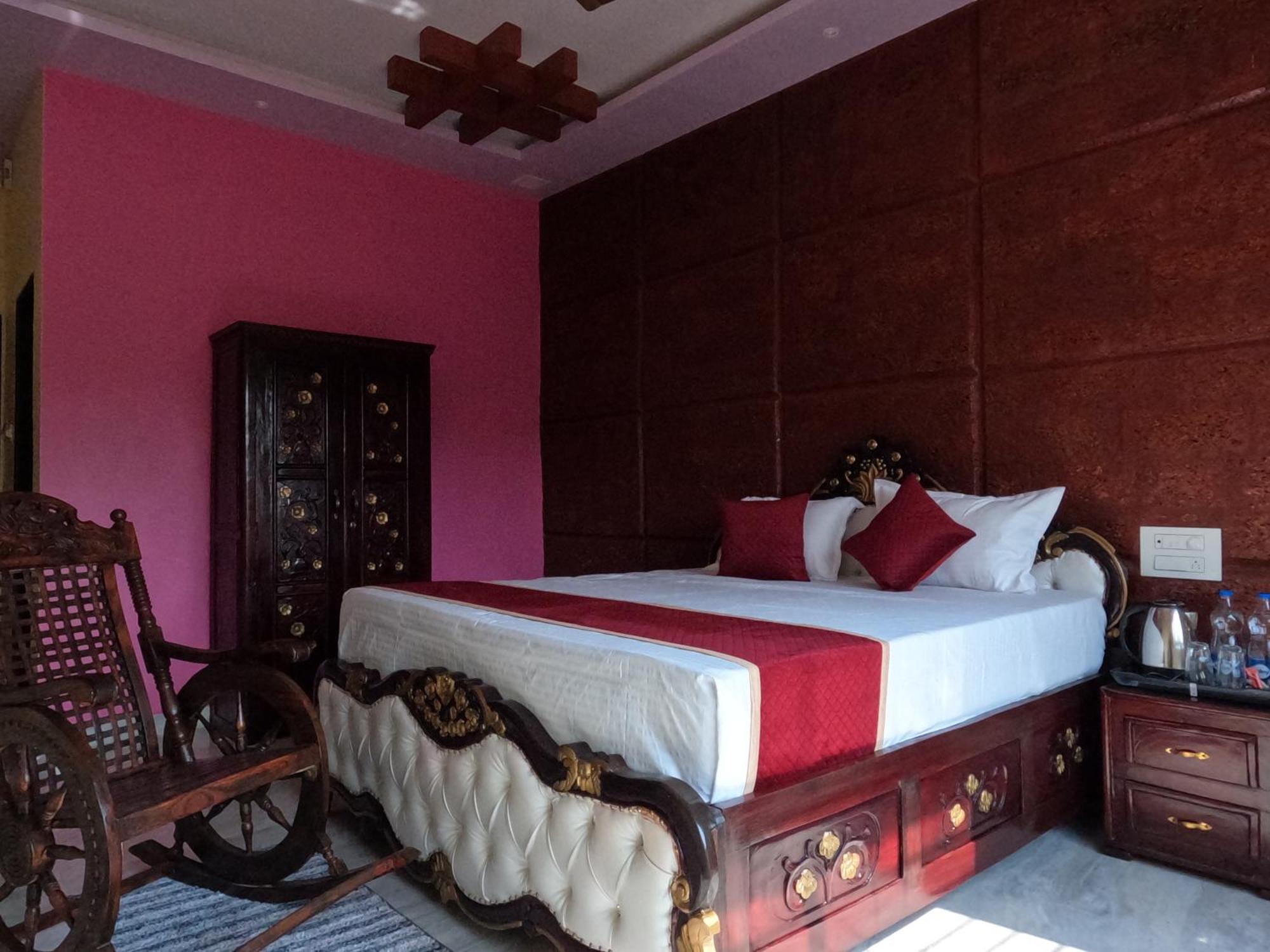 Kokan Heritage Resort Mālvan Kültér fotó